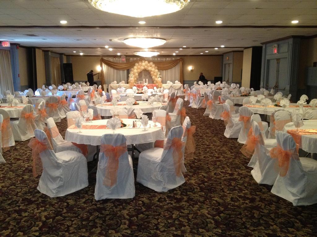 Hotel Red Carpet & Hazleton
